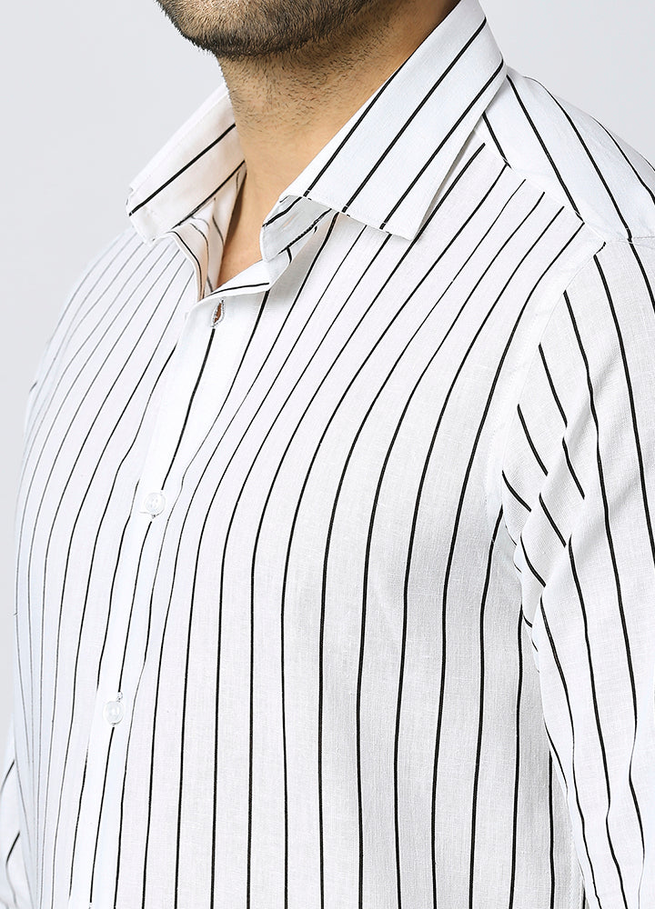 Cutaway collar stripe shirt Navy