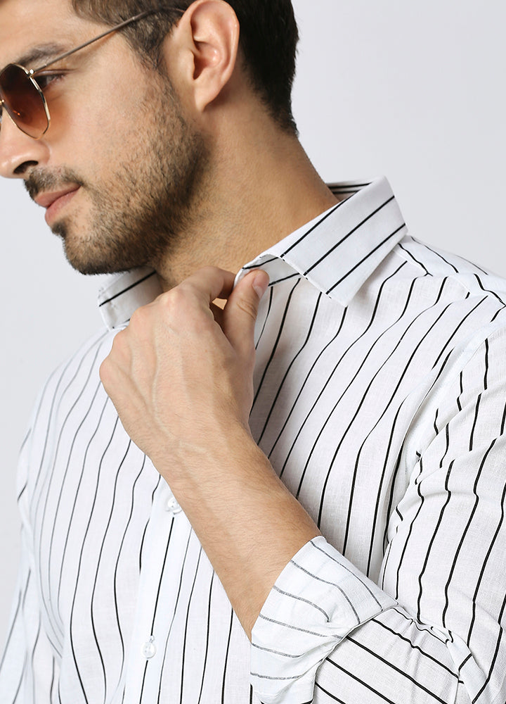 Cutaway collar stripe shirt Navy