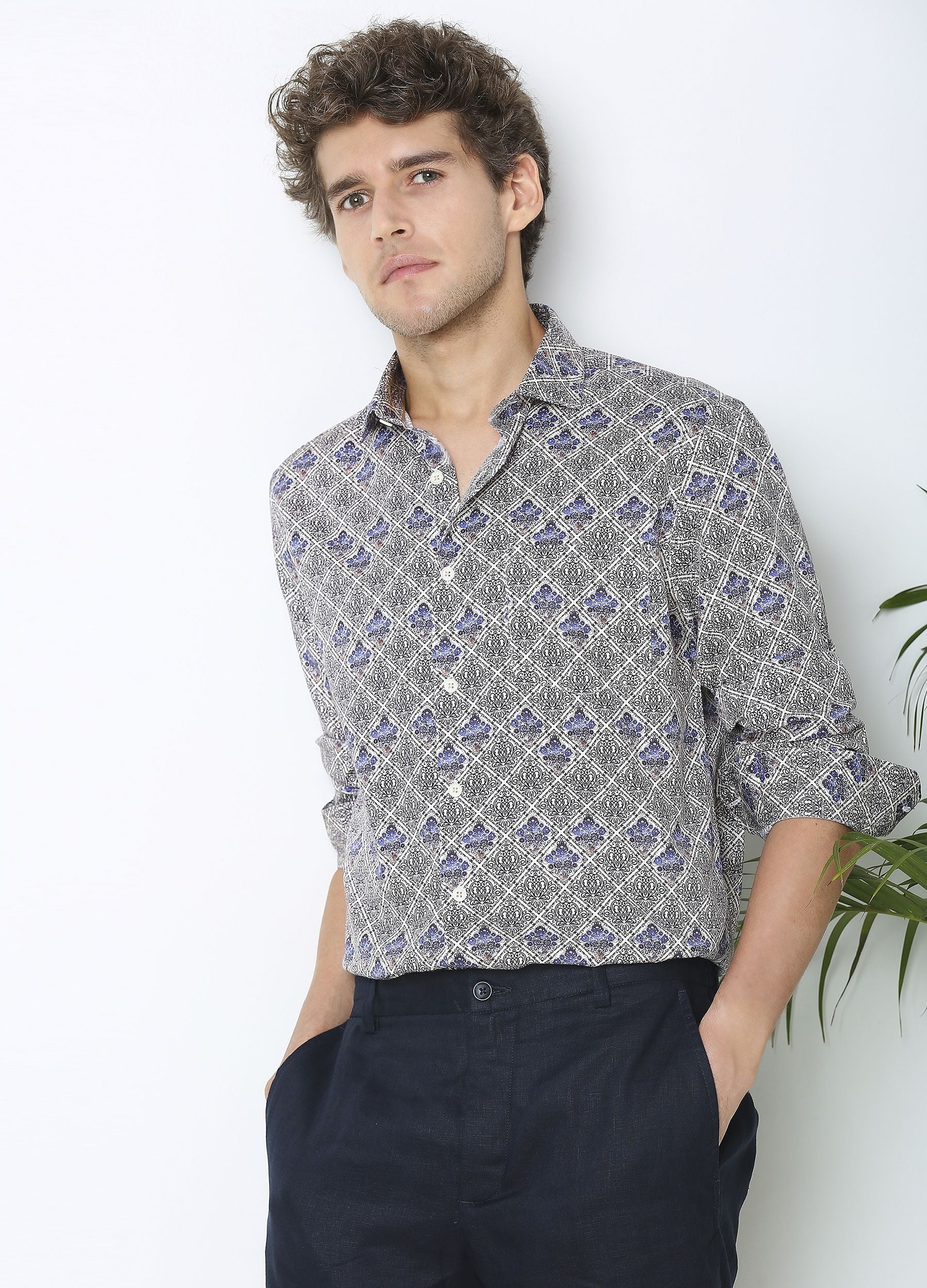 Topio: Satin Window Damask Print Shirt - Off White