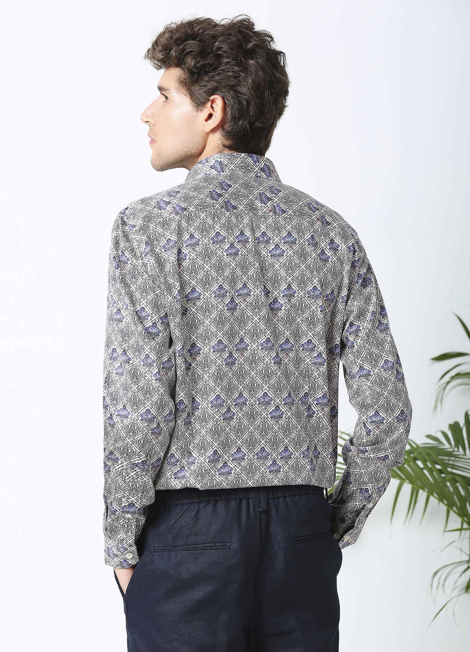 Topio: Satin Window Damask Print Shirt - Off White