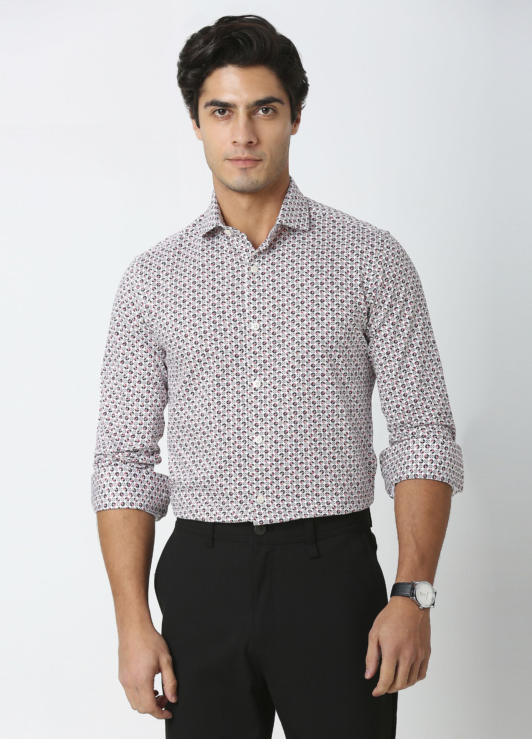 Four Quarter: Cutaway Collar Multicolour Print Knit Shirt