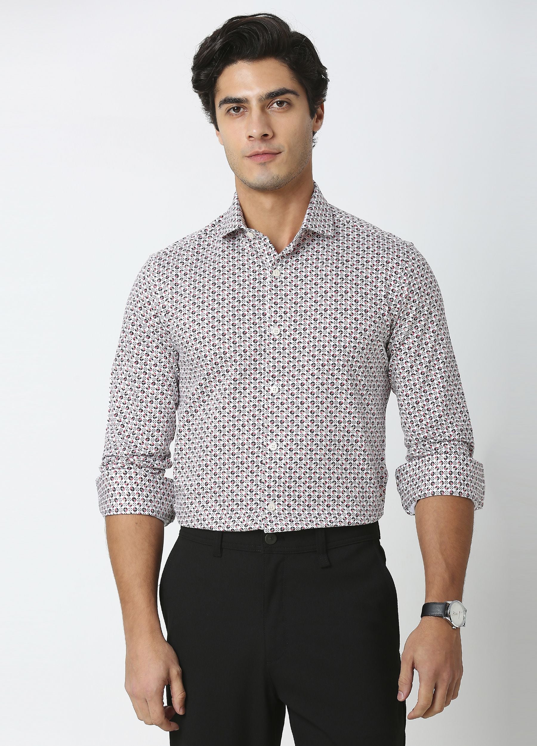 Four Quarter: Cutaway Collar Multicolour Print Knit Shirt