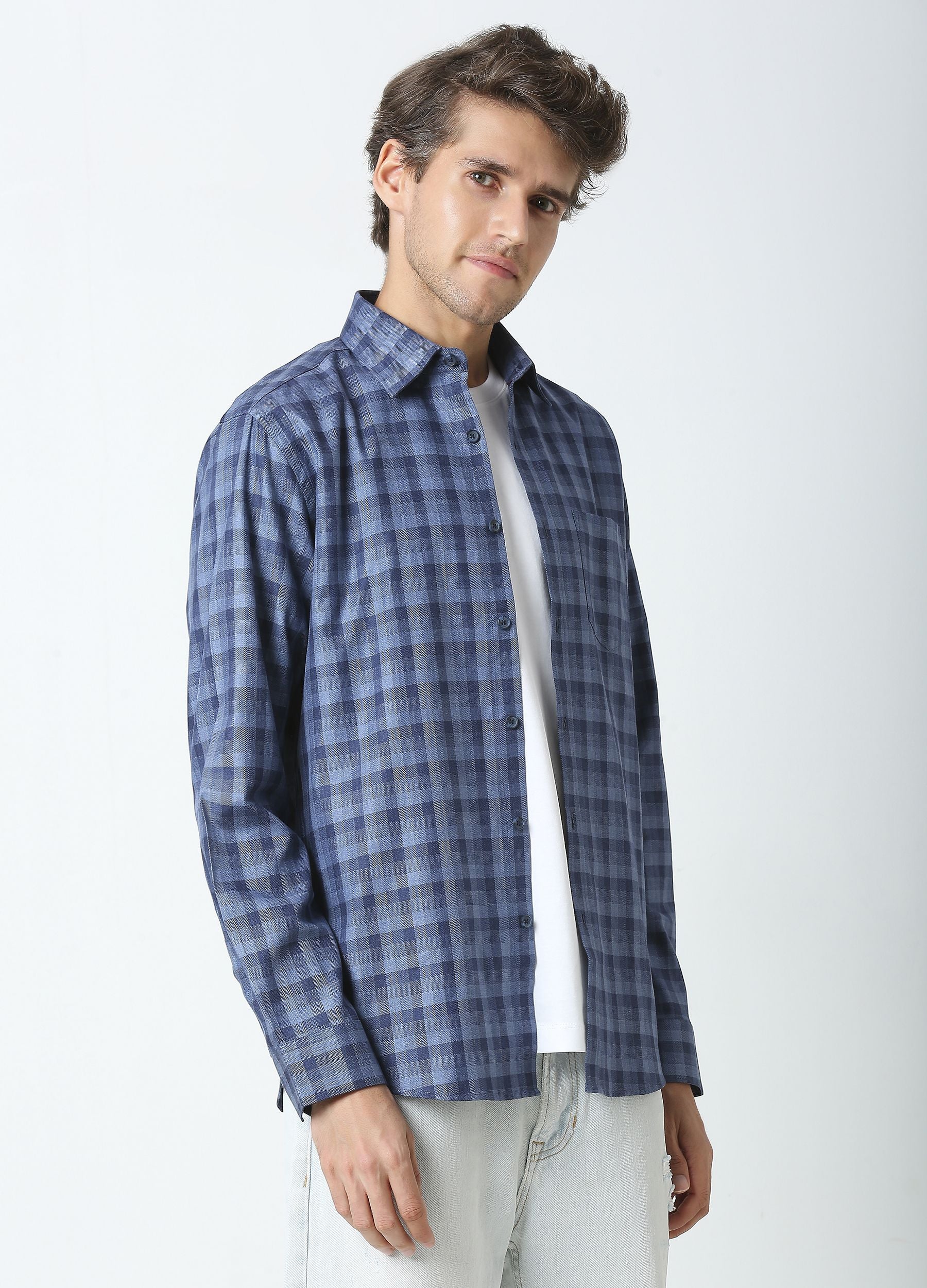 Casual Point Collar Giza Cotton Herringbone Melange Checks Shirt - Cobalt Blue