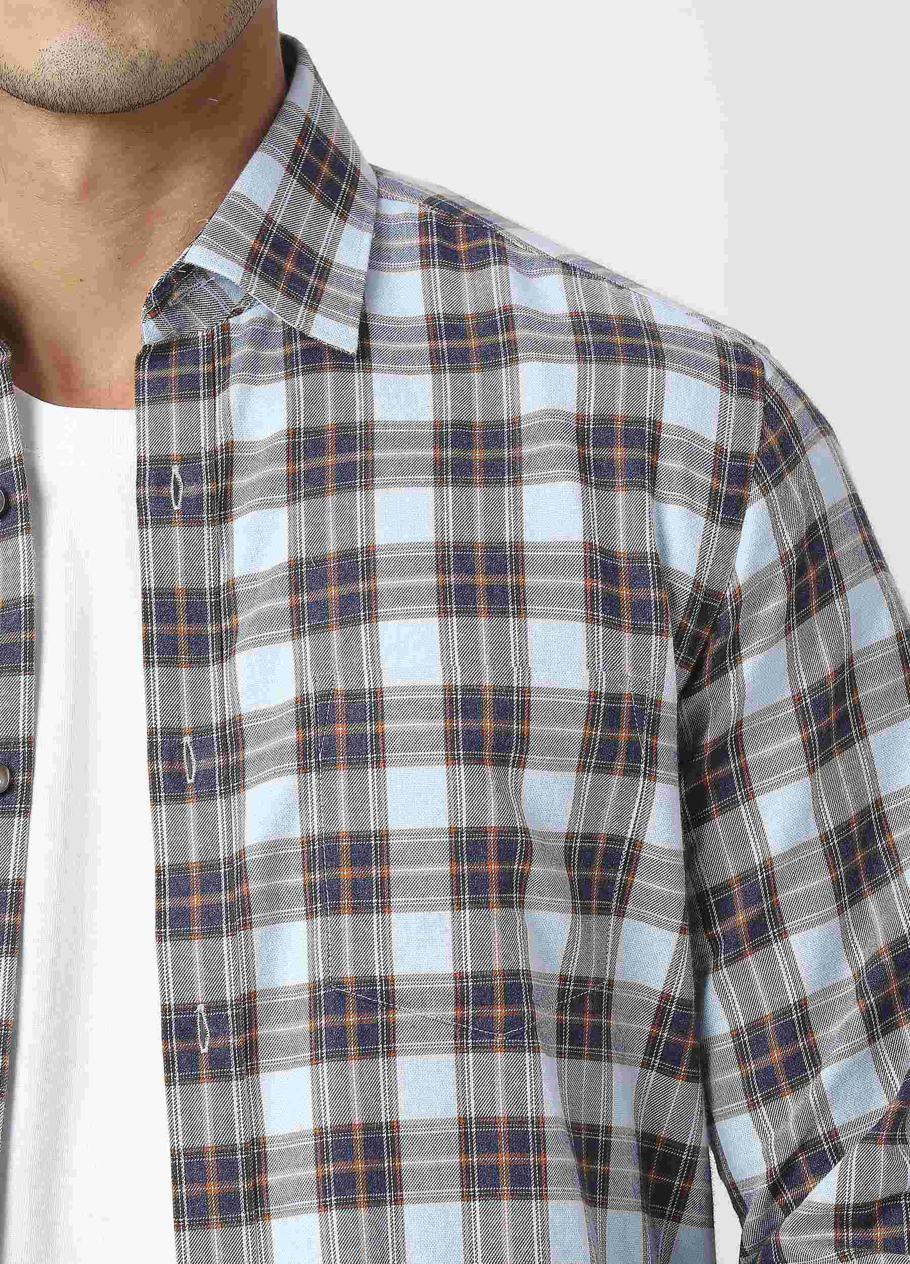 Casual Point Collar Giza Cotton Dupplin Checks Shirt - Sky Blue