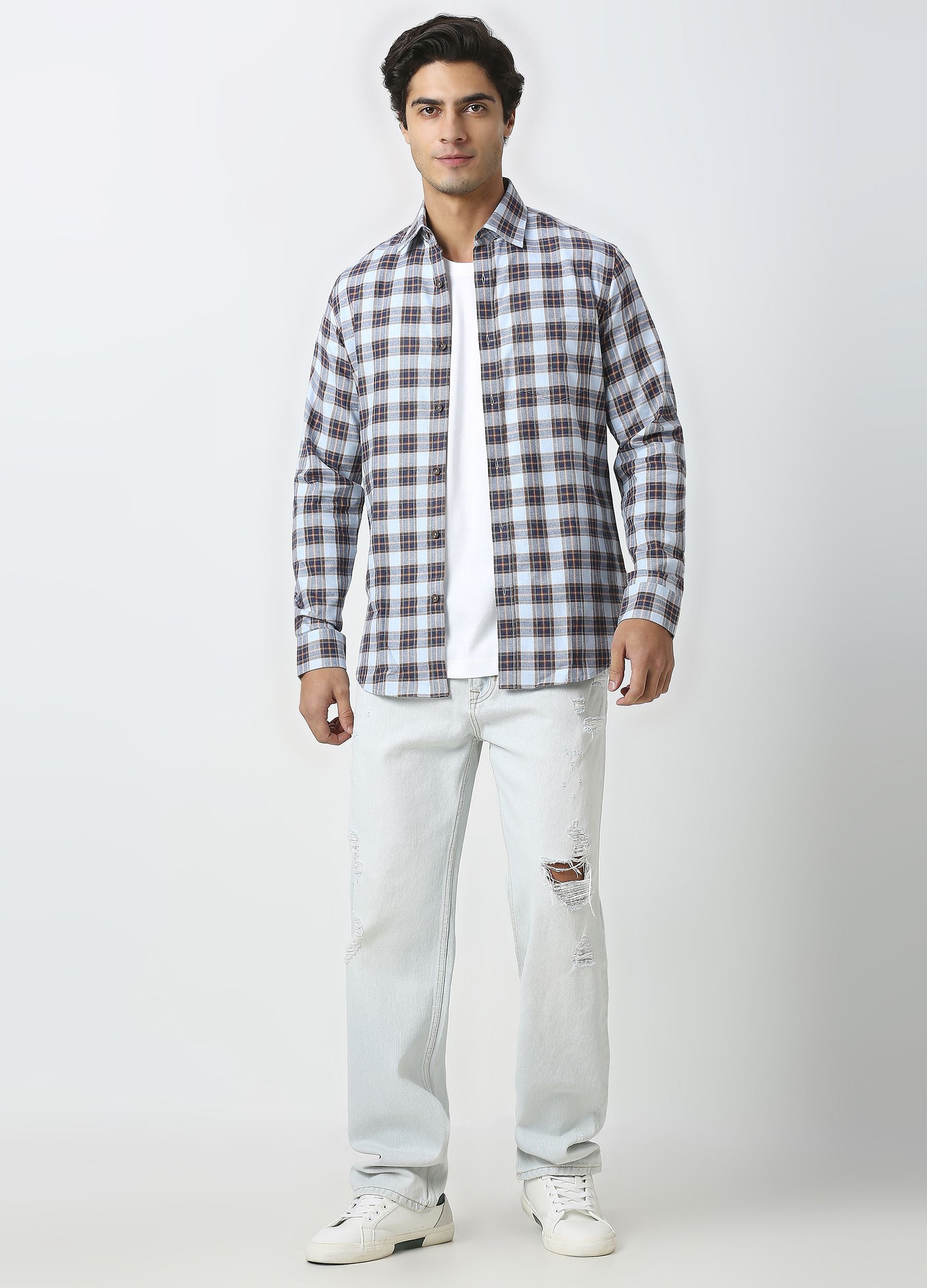 Casual Point Collar Giza Cotton Dupplin Checks Shirt - Sky Blue