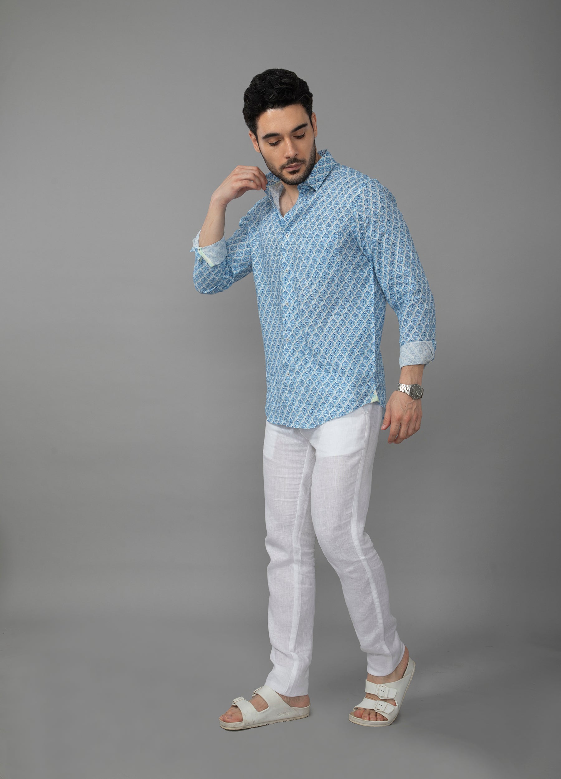 Conch Shell: Point Collar Linen Blend Conch Print Shirt - White & Sky Blue Design
