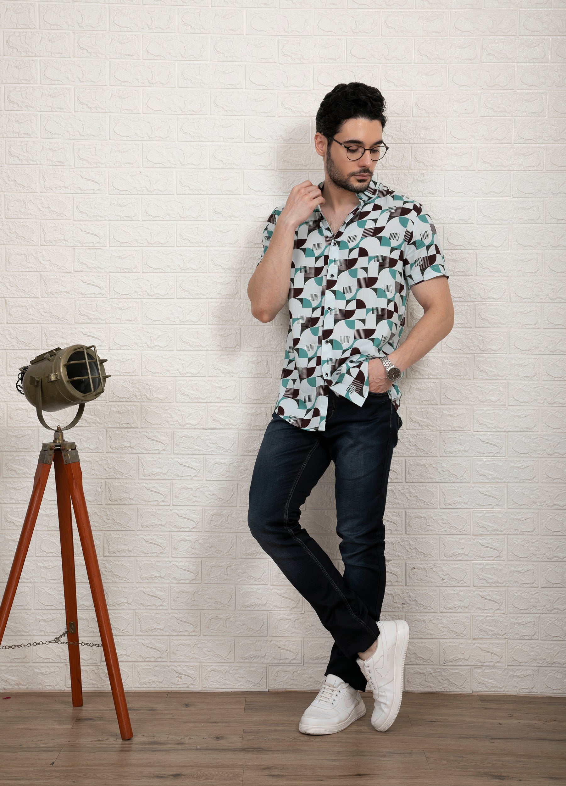 Geom Wheel: Flat Collar Green Scale Print Short Sleeves Shirt - Greens