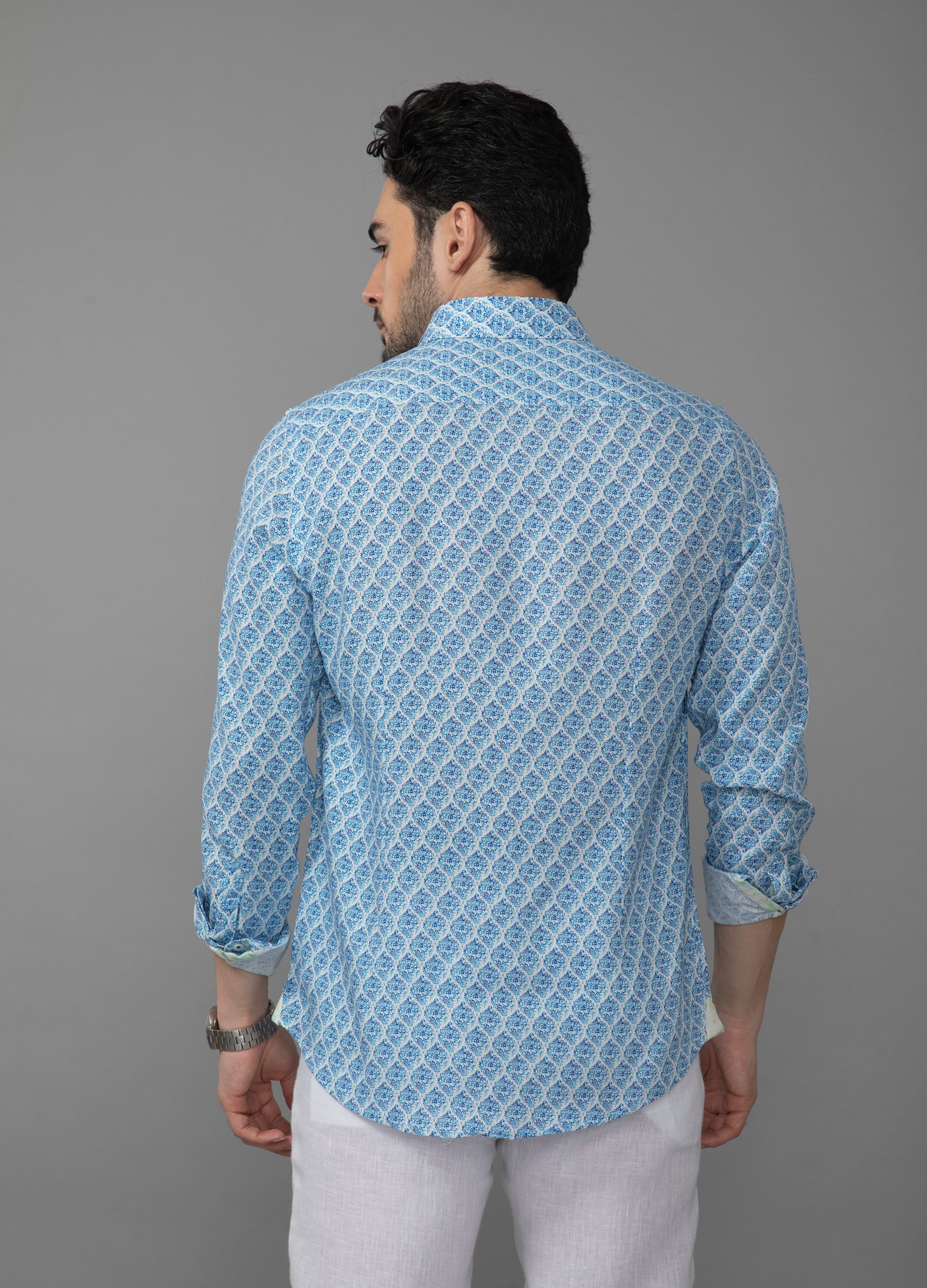Conch Shell: Point Collar Linen Blend Conch Print Shirt - White & Sky Blue Design