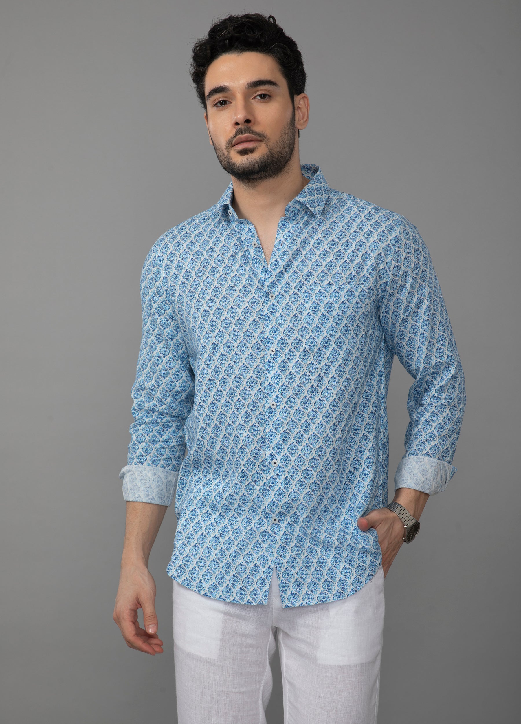 Conch Shell: Point Collar Linen Blend Conch Print Shirt - White & Sky Blue Design