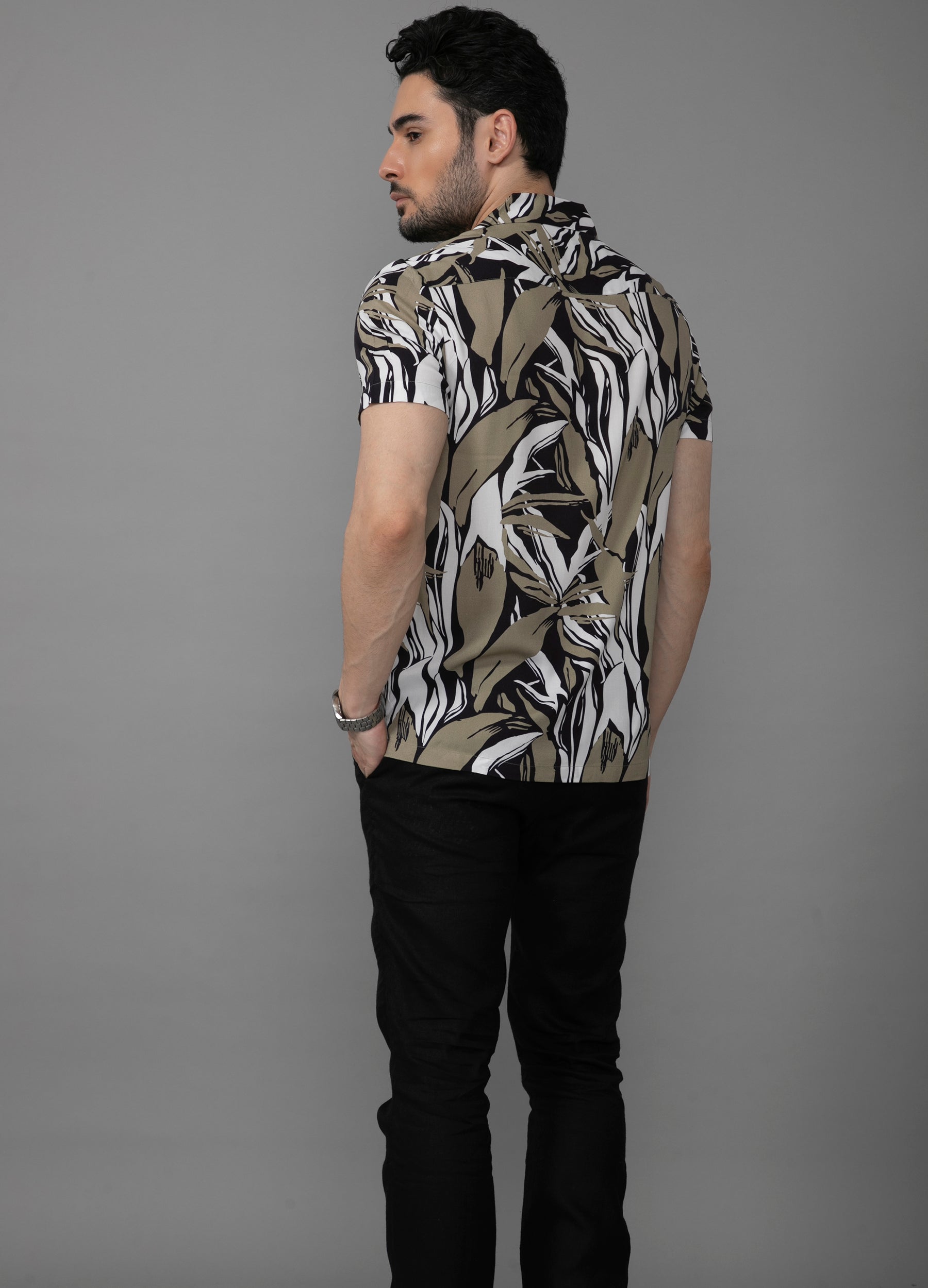 Grass strokes: Camp Collar Bold Grass Stroke Print Shirt - Black