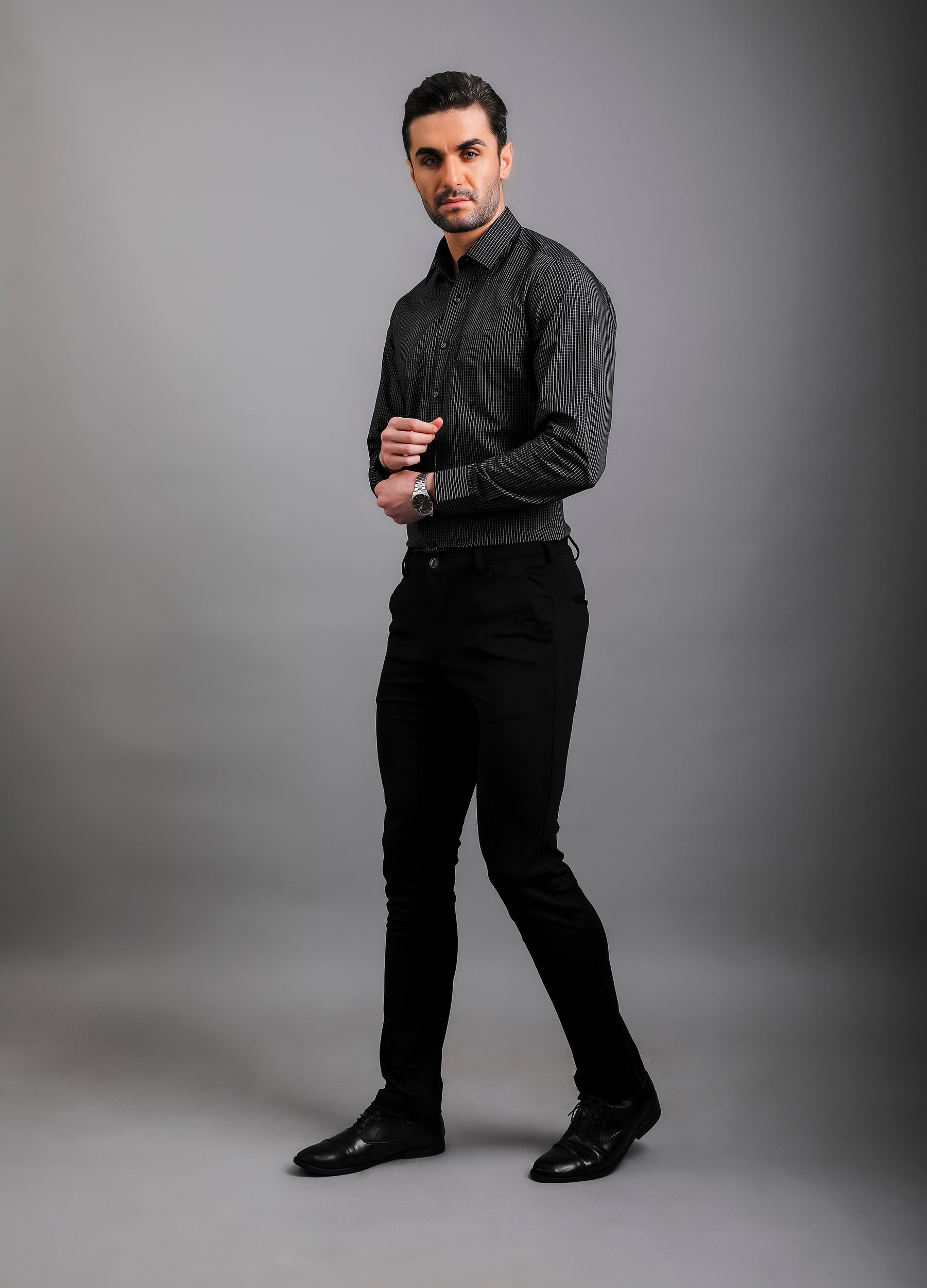 Point Collar Two Tone Yarn Dyed Graph Checks Shirt - Black