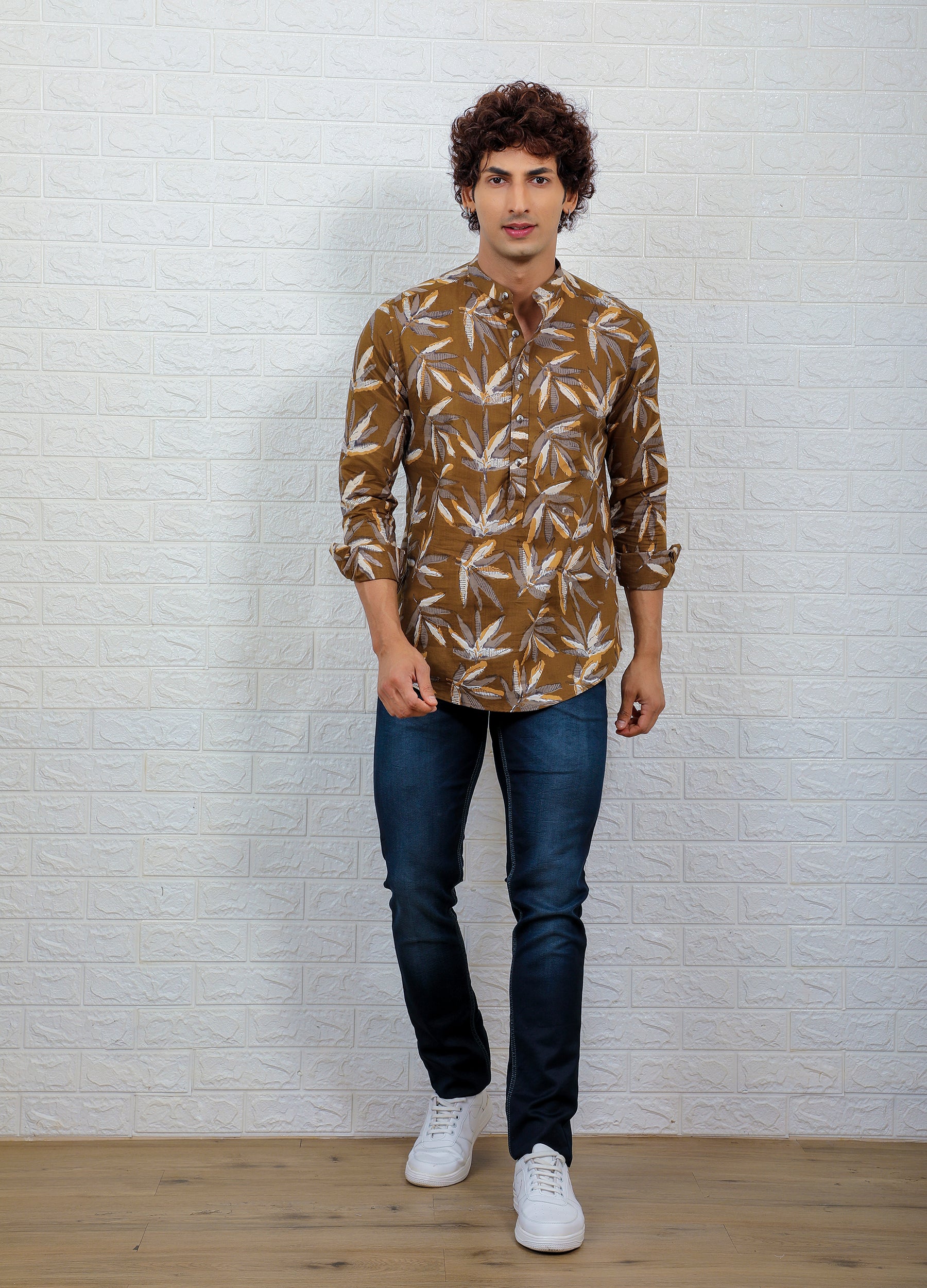 Cabana: Band Collar Bold Leaf Print Short Kurta - Sage Green