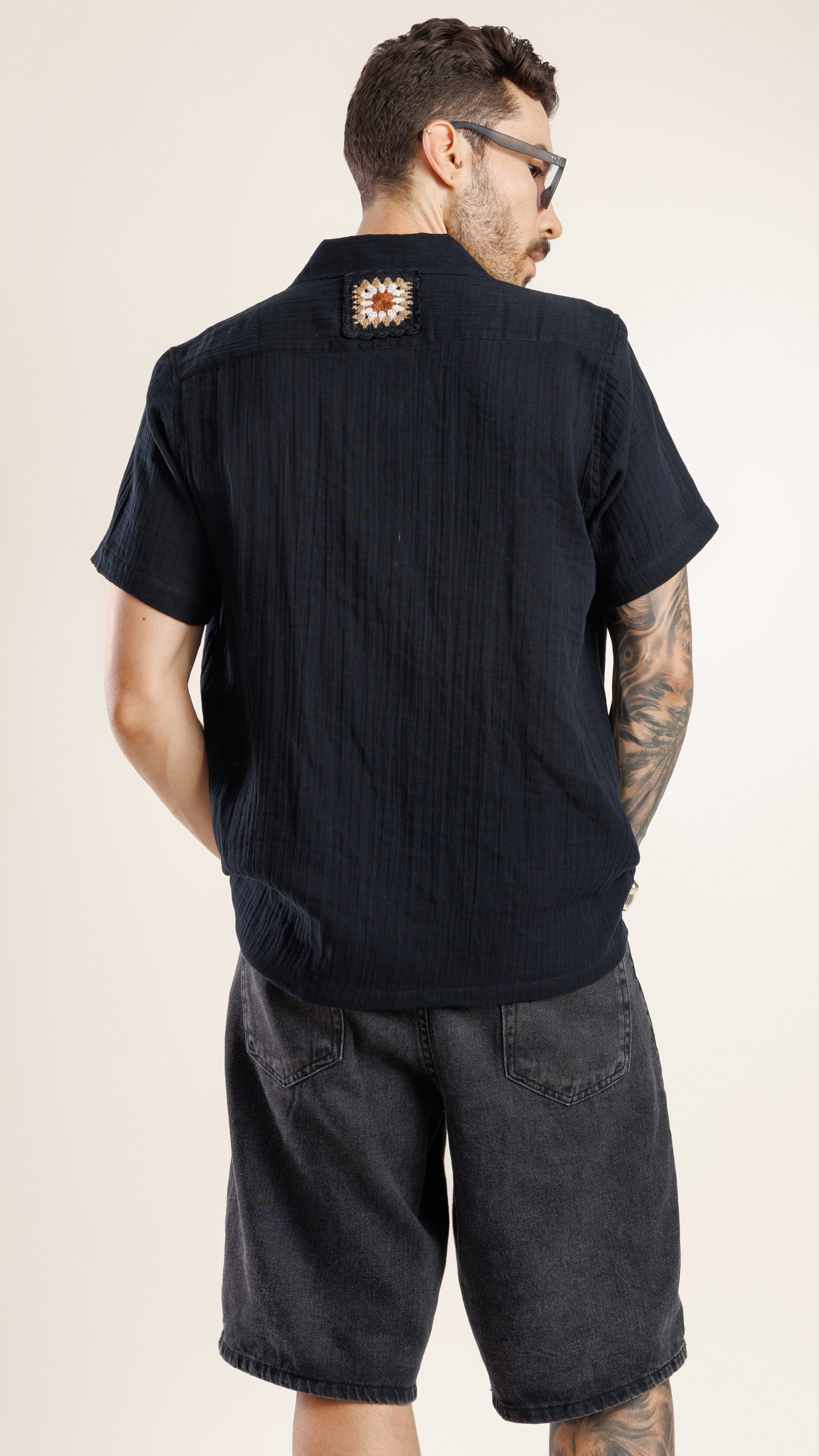 Resort half Sleeve Trois Shirt Black